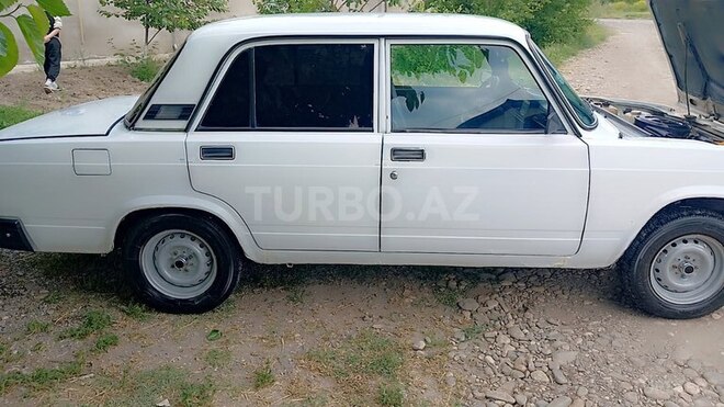 LADA (VAZ) 2107 2003, 80,000 km - 1.6 l - Quba