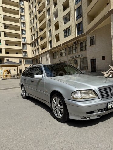 Mercedes C 220 d 2000, 211,112 km - 2.2 л - Bakı