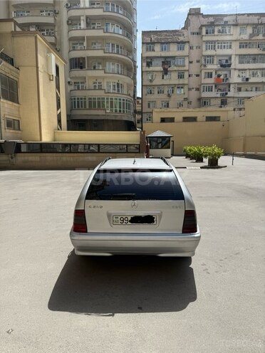 Mercedes C 220 d 2000, 211,112 km - 2.2 л - Bakı