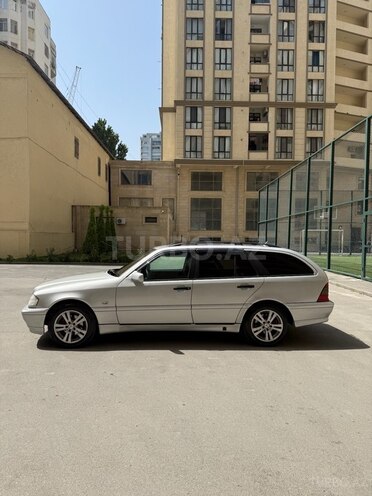 Mercedes C 220 d 2000, 211,112 km - 2.2 л - Bakı