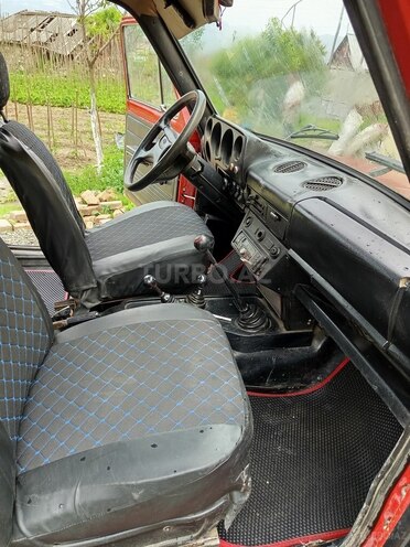 LADA (VAZ) Niva 1991, 165,000 km - 1.6 l - 