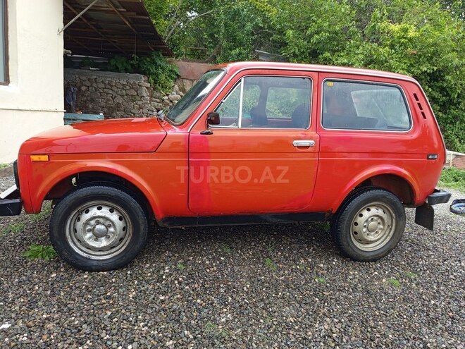 LADA (VAZ) Niva 1991, 165,000 km - 1.6 l - 