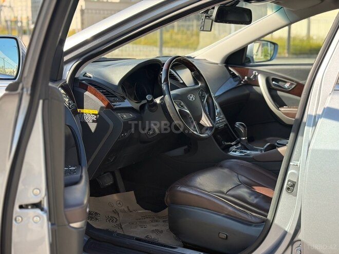 Hyundai Grandeur 2015, 178,000 km - 2.2 л - Bakı