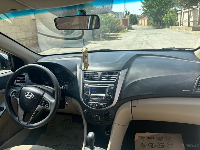 Hyundai Accent 2017, 113,000 km - 1.6 л - Bakı