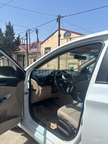Hyundai Accent 2017, 113,000 km - 1.6 л - Bakı