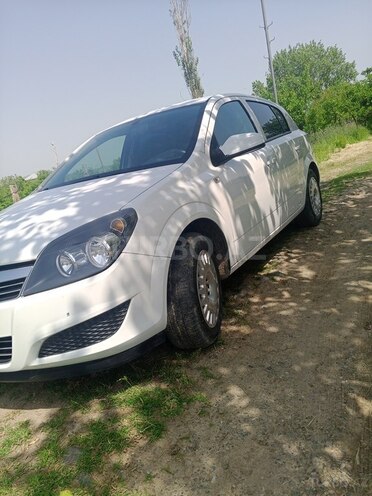 Opel Astra 2009, 209,780 km - 1.4 l - Ağstafa