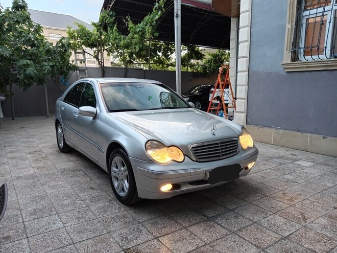 Mercedes C 240 2000, 330,120 km - 2.4 l - Xırdalan