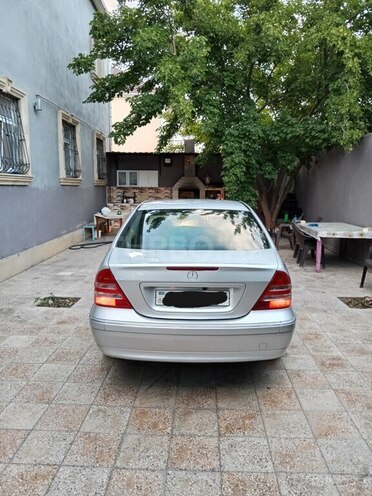 Mercedes C 240 2000, 330,120 km - 2.4 l - Xırdalan