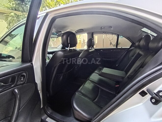 Mercedes C 240 2000, 330,120 km - 2.4 l - Xırdalan