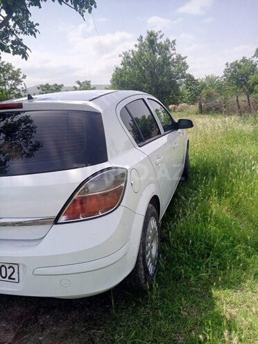 Opel Astra 2009, 209,780 km - 1.4 l - Ağstafa