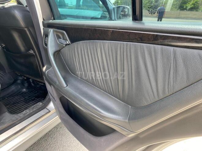 Mercedes E 280 2000, 428,183 km - 2.8 l - Bərdə