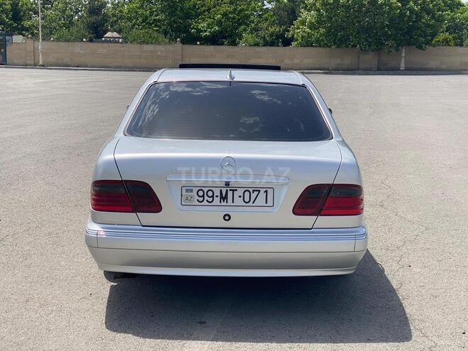 Mercedes E 280 2000, 428,183 km - 2.8 l - Bərdə