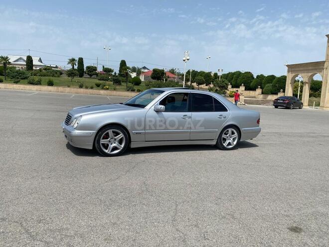 Mercedes E 280 2000, 428,183 km - 2.8 l - Bərdə