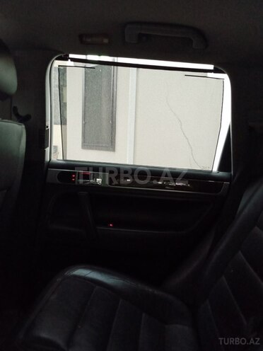 Volkswagen Touareg 2004, 224,000 km - 4.2 л - Bakı