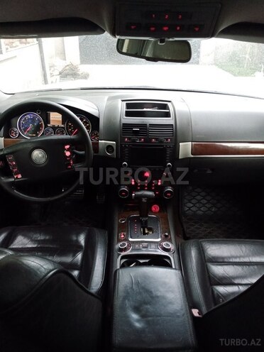 Volkswagen Touareg 2004, 224,000 km - 4.2 л - Bakı