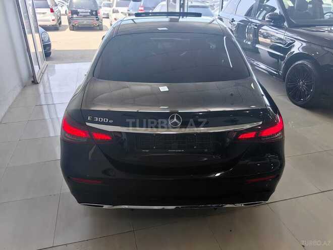 Mercedes E 300 e 2022, 28,000 km - 2.0 л - Bakı