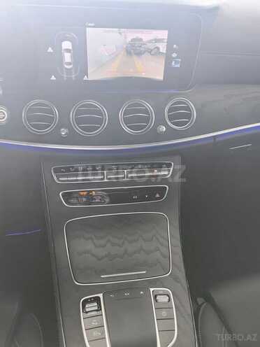 Mercedes E 300 e 2022, 28,000 km - 2.0 л - Bakı