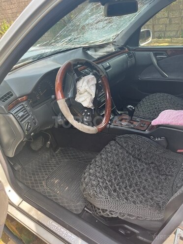 Mercedes E 220 d 2000, 450,000 km - 2.2 l - Bakı