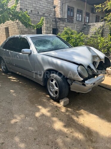 Mercedes E 220 d 2000, 450,000 km - 2.2 l - Bakı