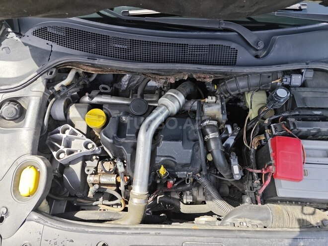 Renault Megane 2006, 308,000 km - 1.5 l - Naftalan