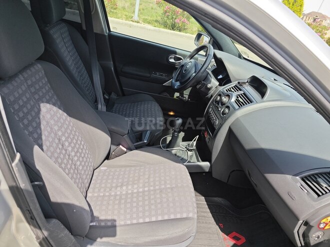 Renault Megane 2006, 308,000 km - 1.5 l - Naftalan