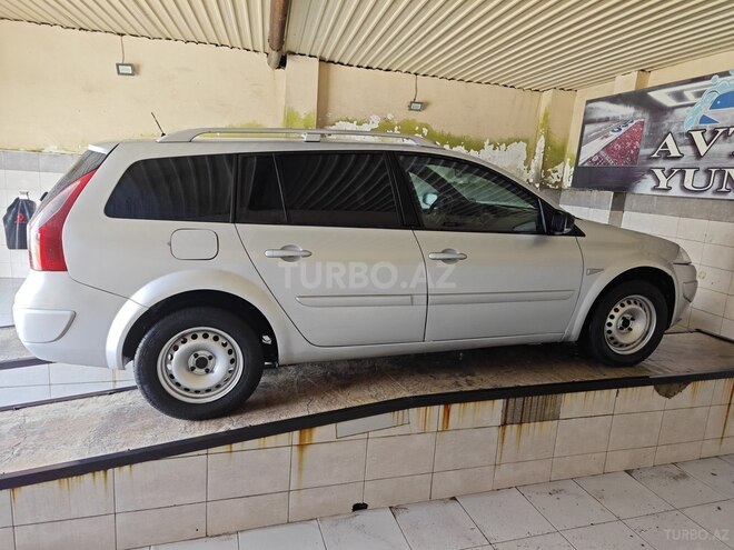 Renault Megane 2006, 308,000 km - 1.5 l - Naftalan