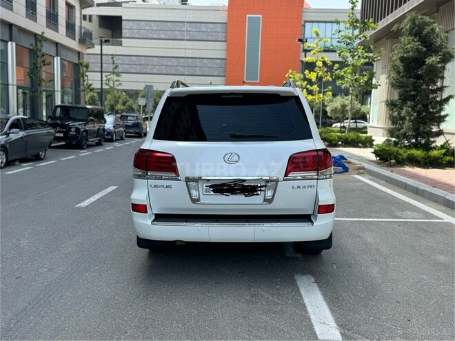 Lexus LX 570-4