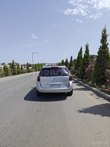 Renault Megane 2006, 308,000 km - 1.5 l - Naftalan
