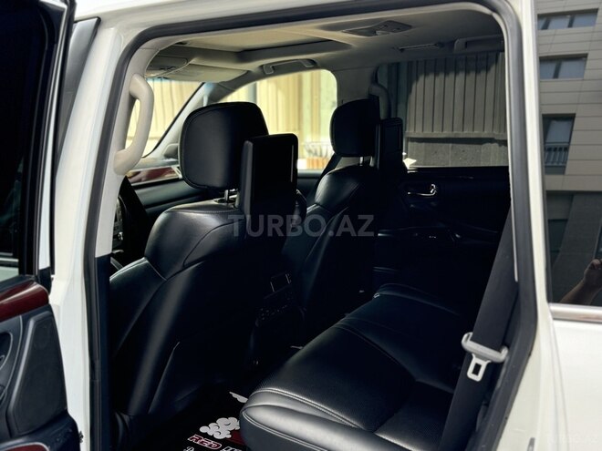 Lexus LX 570-7