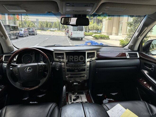 Lexus LX 570-6