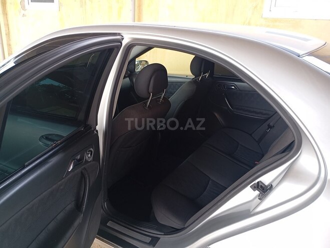 Mercedes C 180 2001, 260,300 km - 1.8 l - Salyan