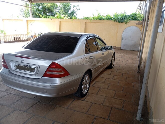 Mercedes C 180 2001, 260,300 km - 1.8 l - Salyan