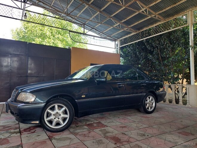 Mercedes C 240-8