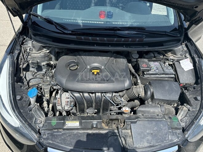 Hyundai Elantra 2015, 130,035 km - 1.8 l - Bakı