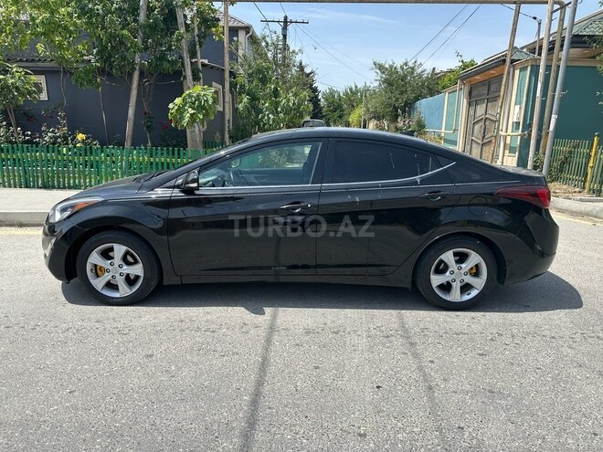 Hyundai Elantra 2015, 130,035 km - 1.8 l - Bakı