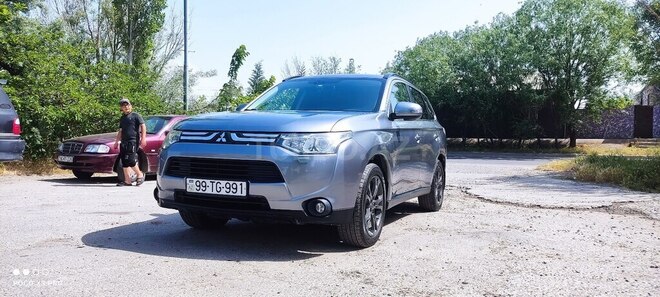 Mitsubishi Outlander 2013, 211,000 km - 3.0 l - Sumqayıt