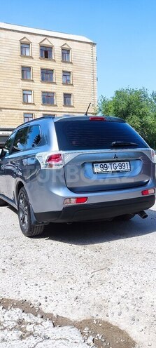 Mitsubishi Outlander 2013, 211,000 km - 3.0 l - Sumqayıt