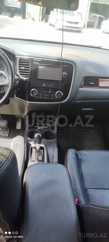 Mitsubishi Outlander 2013, 211,000 km - 3.0 l - Sumqayıt
