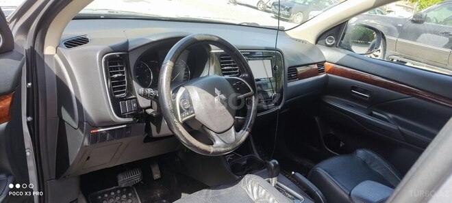 Mitsubishi Outlander 2013, 211,000 km - 3.0 l - Sumqayıt