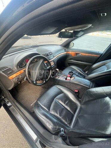 Mercedes E 220 d 2005, 372,000 km - 2.2 л - Bakı