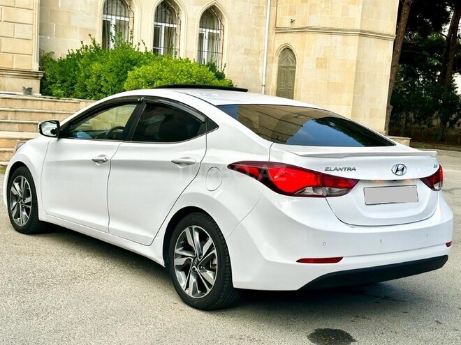 Hyundai Elantra 2015, 120,000 km - 1.8 l - Bakı