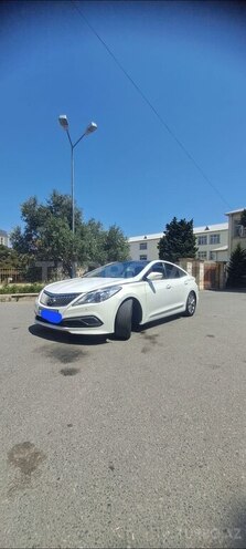 Hyundai Grandeur 2015, 260,000 km - 2.2 l - Bakı