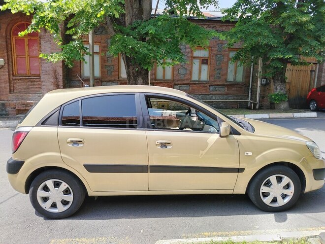 Kia Rio 2008, 350,000 km - 1.5 l - Zaqatala