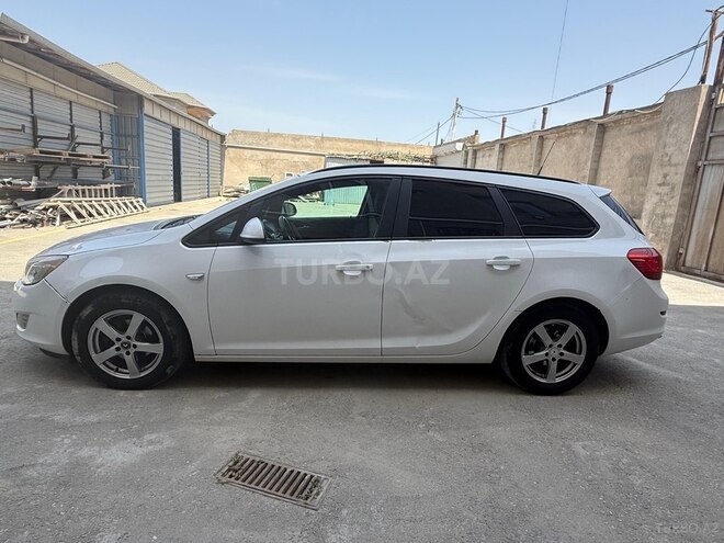Opel Astra 2013, 319,000 km - 1.3 l - Bakı