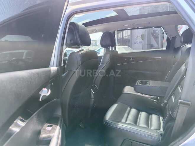 Kia Sorento-15