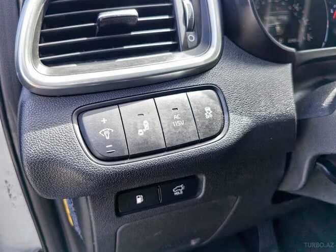 Kia Sorento-20