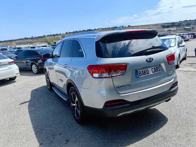 Kia Sorento-5