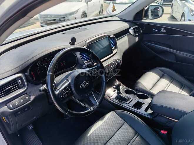 Kia Sorento-14