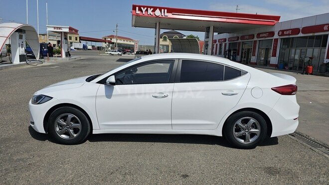 Hyundai Elantra 2016, 155,000 km - 1.6 l - Gəncə