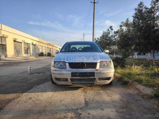 Volkswagen Bora 2000, 200,000 km - 2.3 l - Şirvan
